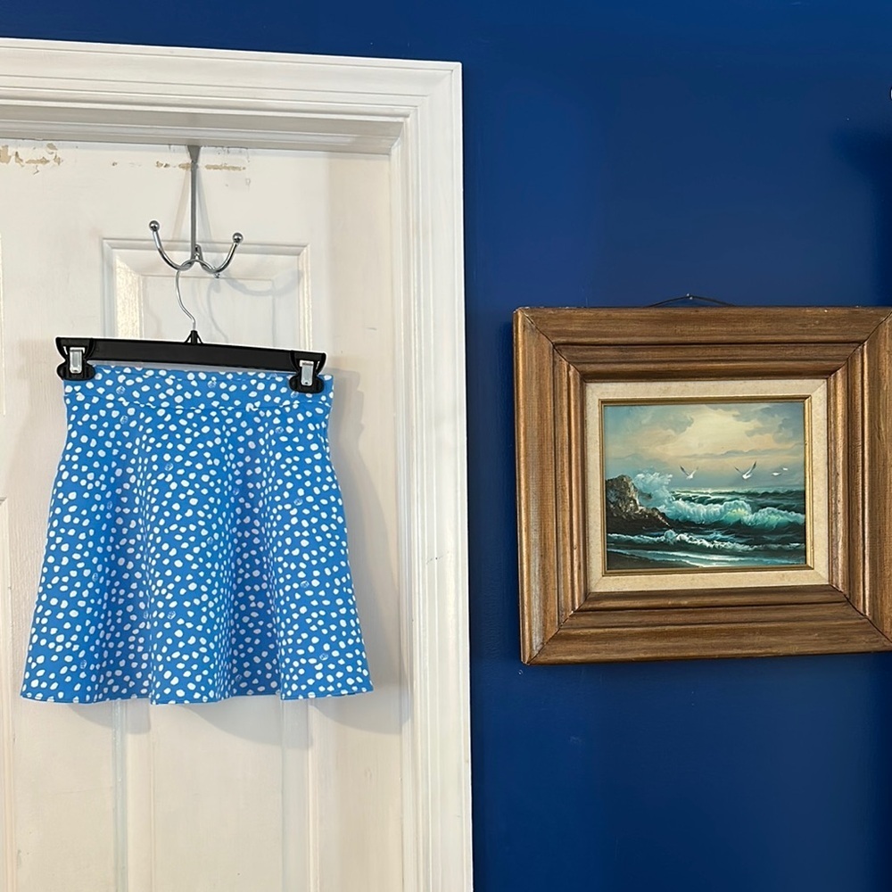 NWOT Lilly Pulitzer Zanzibar Blue & White Spotted Polyester & Spandex Skirt
